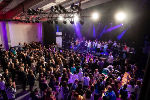 Zum Artikel "rock.im.puls 2023: 800 Schülerinnen und Schüler rocken wie die Großen"